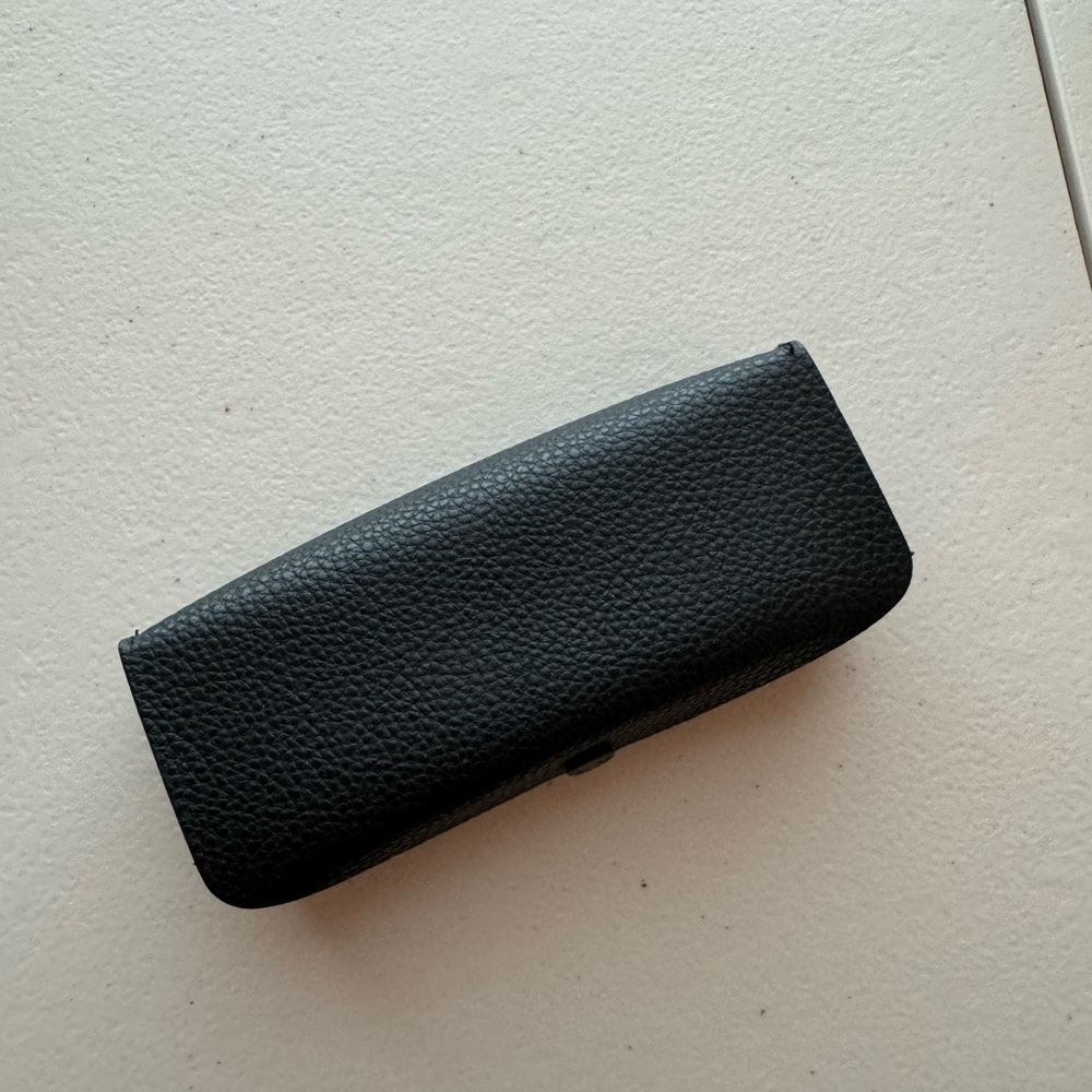 Ray-Ban Sunglasses Case Bundle - Picture 6 of 11